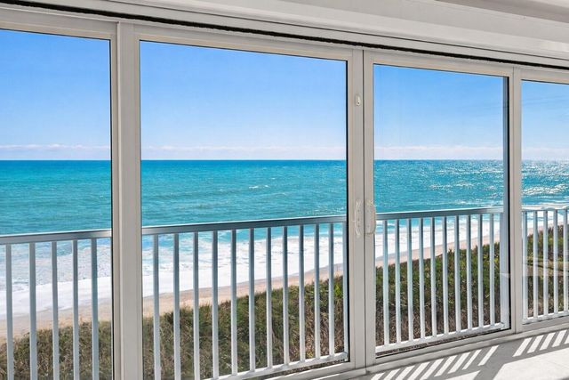 8810 S Sea Oaks Way 406, Vero Beach, FL 32963