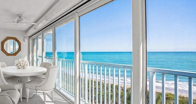 8810 S Sea Oaks Way 406, Vero Beach, FL 32963