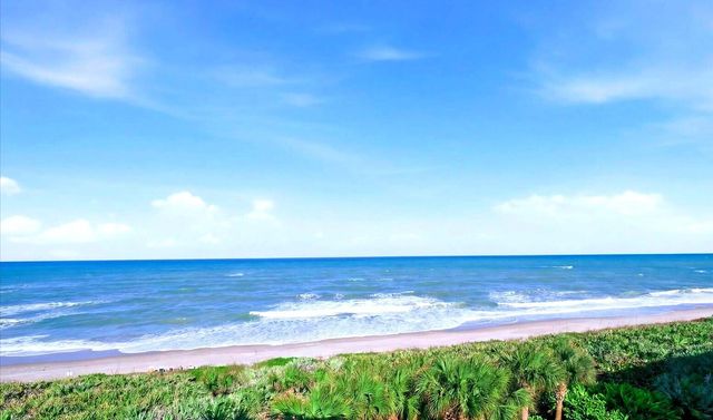 8810 S Sea Oaks Way 406, Vero Beach, FL 32963