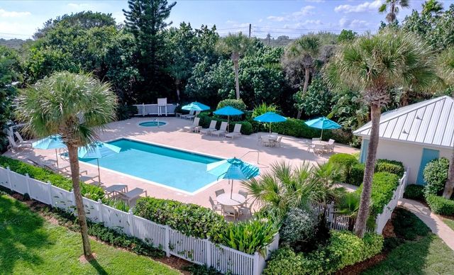8810 S Sea Oaks Way 406, Vero Beach, FL 32963
