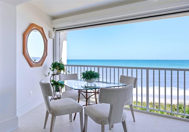 8810 S Sea Oaks Way 406, Vero Beach, FL 32963