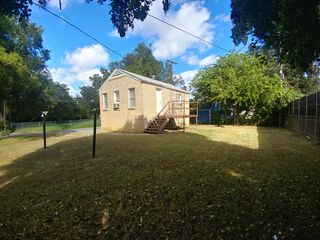 2801 Primrose Avenue Garage, Fort Worth, TX 76111