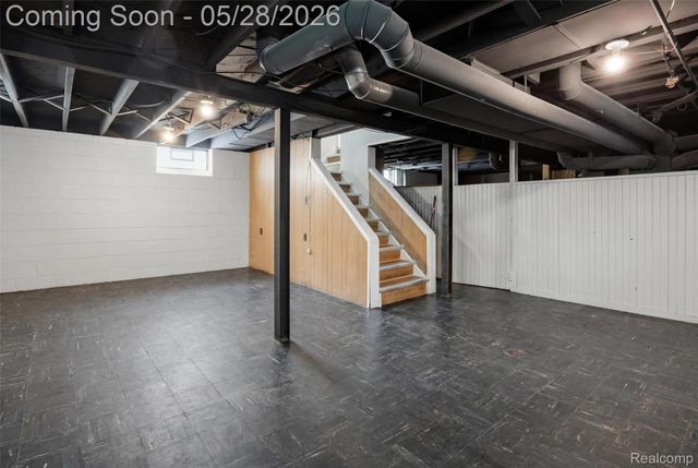 16510 Lesure Street, Detroit, MI 48235