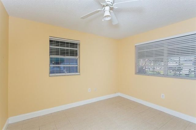 5200 Lake Loop Road, Cooper City, FL 33330
