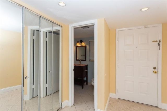 5200 Lake Loop Road, Cooper City, FL 33330