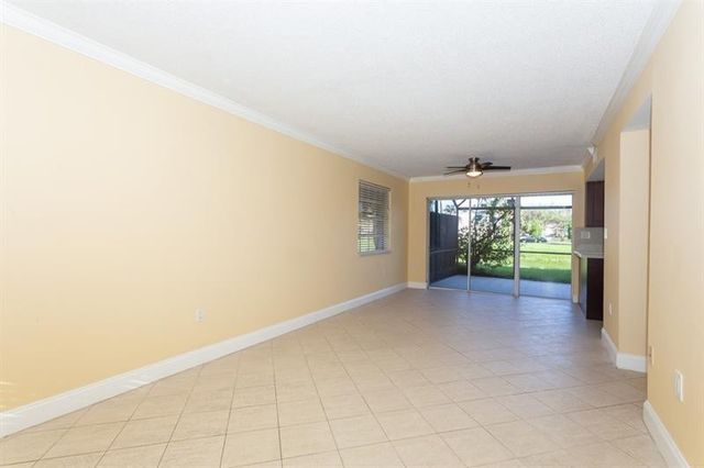 5200 Lake Loop Road, Cooper City, FL 33330