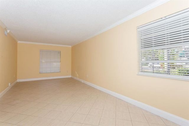 5200 Lake Loop Road, Cooper City, FL 33330