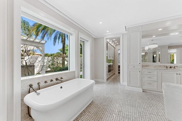 17552 Fieldbrook Circle E, Boca Raton, FL 33496