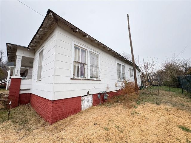 2439 Stockton Street, Winston-salem, NC 27127