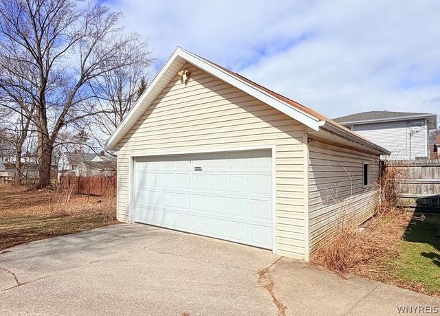 158 Lake Street, Hamburg, NY 14075