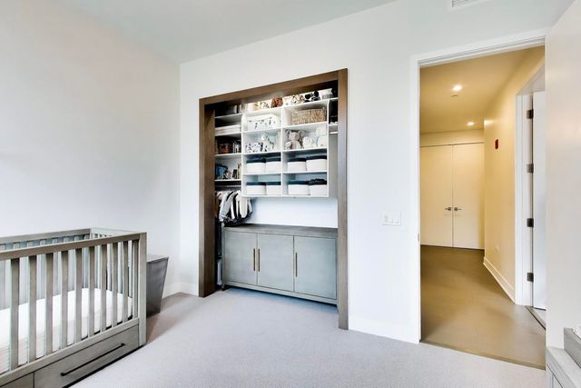 360 W Erie Street 5D, Chicago, IL 60654