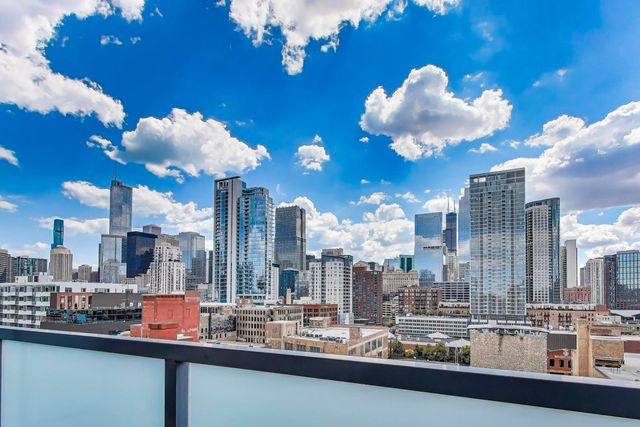 360 W Erie Street 5D, Chicago, IL 60654