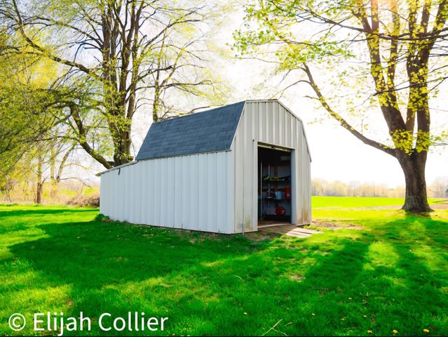 9806 Belding Road NE, Rockford, MI 49341