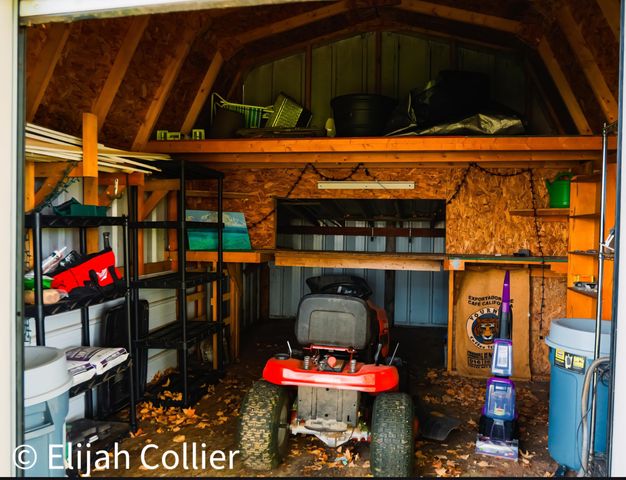 9806 Belding Road NE, Rockford, MI 49341