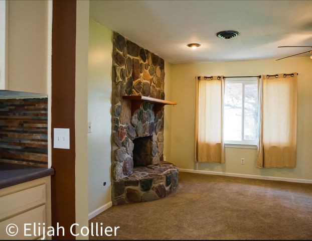 9806 Belding Road NE, Rockford, MI 49341