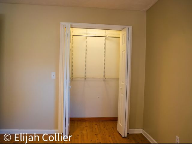 9806 Belding Road NE, Rockford, MI 49341