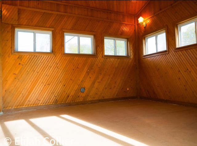 9806 Belding Road NE, Rockford, MI 49341