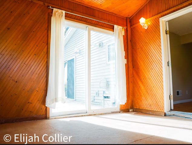 9806 Belding Road NE, Rockford, MI 49341