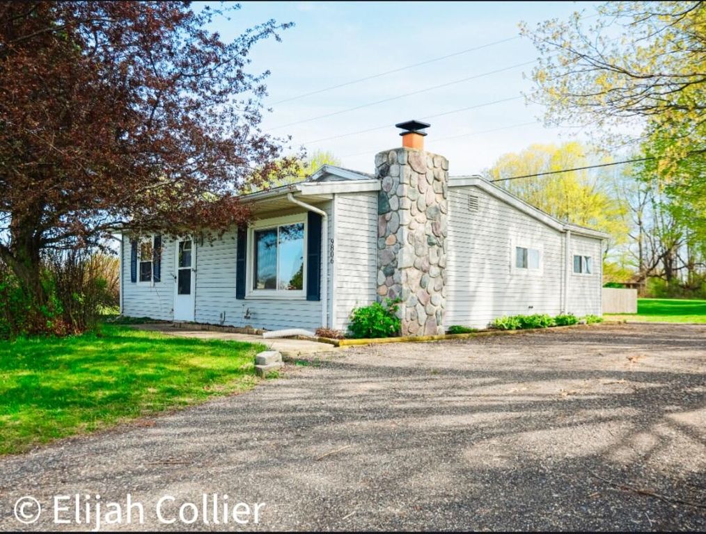9806 Belding Road NE, Rockford, MI 49341