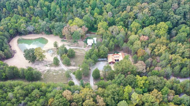 841 McCord Hollow Rd, Hohenwald, TN 38462