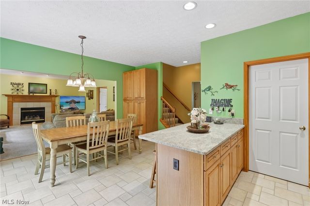 1250 Orchard Glen Drive, Amherst, OH 44001