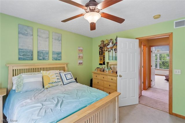 1250 Orchard Glen Drive, Amherst, OH 44001