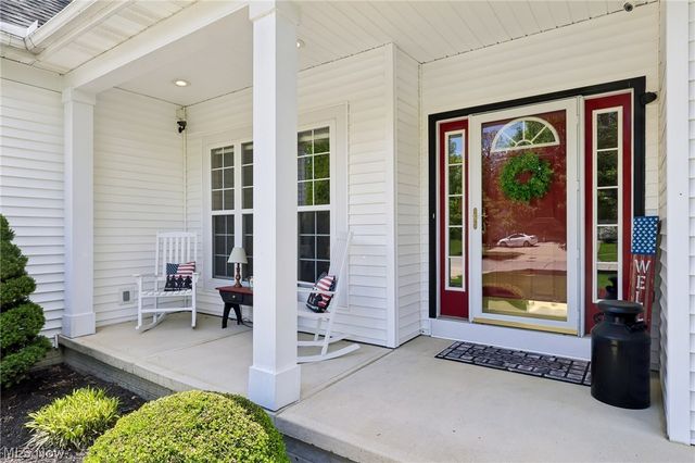1250 Orchard Glen Drive, Amherst, OH 44001