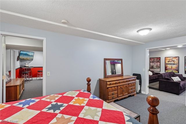 1250 Orchard Glen Drive, Amherst, OH 44001