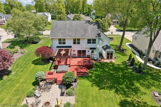 1250 Orchard Glen Drive, Amherst, OH 44001