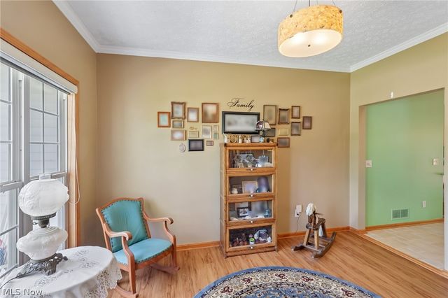 1250 Orchard Glen Drive, Amherst, OH 44001
