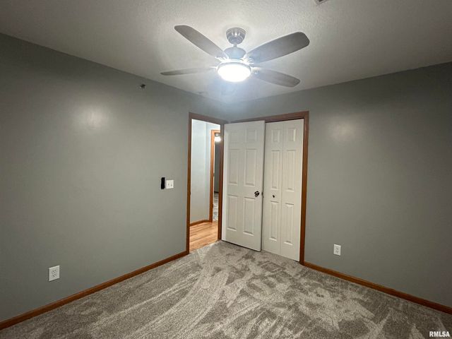 3810 CREEK HILL Drive, Bettendorf, IA 52722