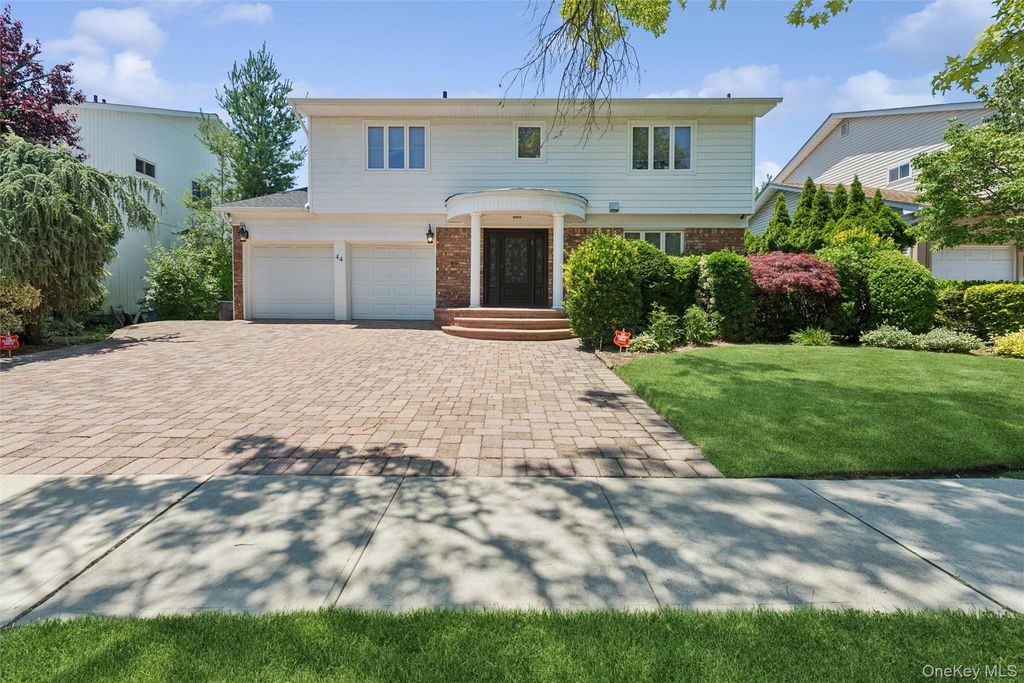 44 Gale Drive, North Woodmere, NY 11581