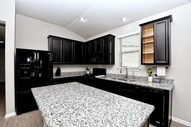 5741 Porano CIR, Round Rock, TX 78665