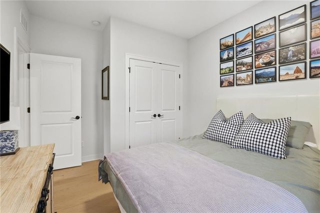18109 Haskins Street, Overland Park, KS 66013