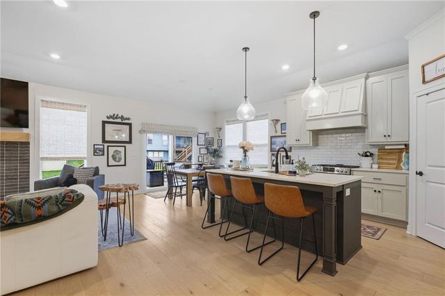 18109 Haskins Street, Overland Park, KS 66013