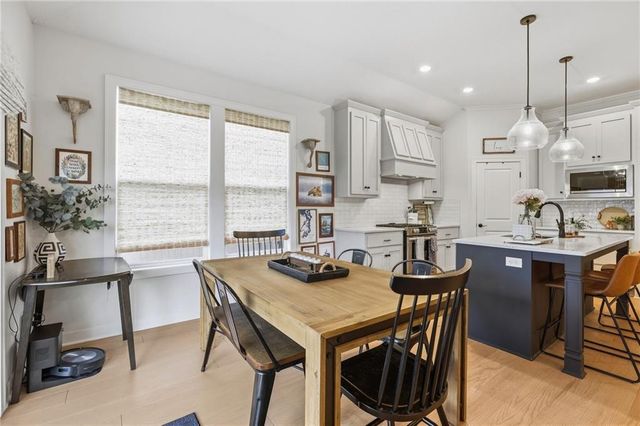 18109 Haskins Street, Overland Park, KS 66013