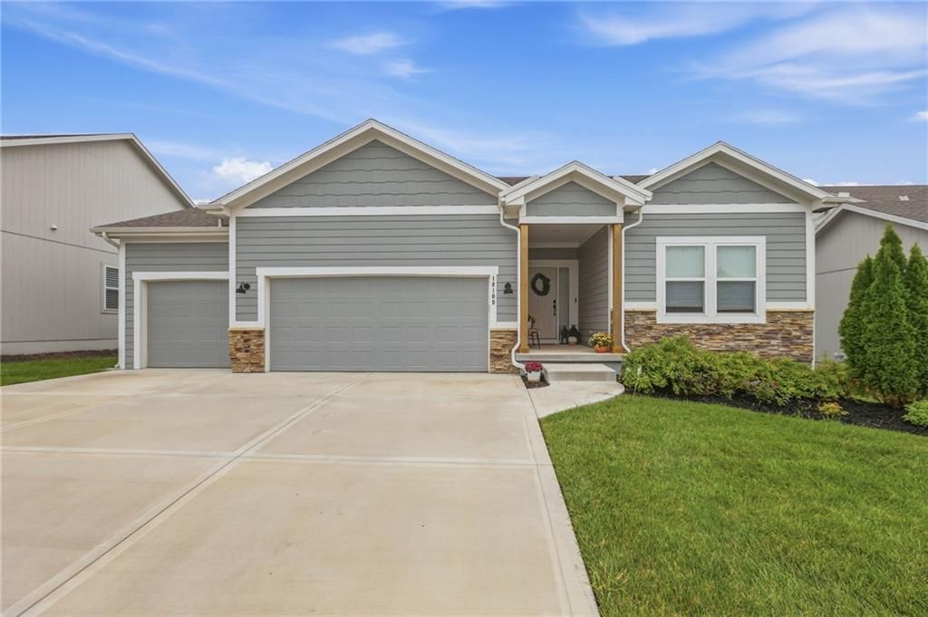 18109 Haskins Street, Overland Park, KS 66013