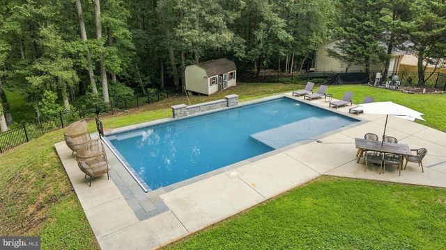 8651 KING GEORGE CT, Pomfret, MD 20675