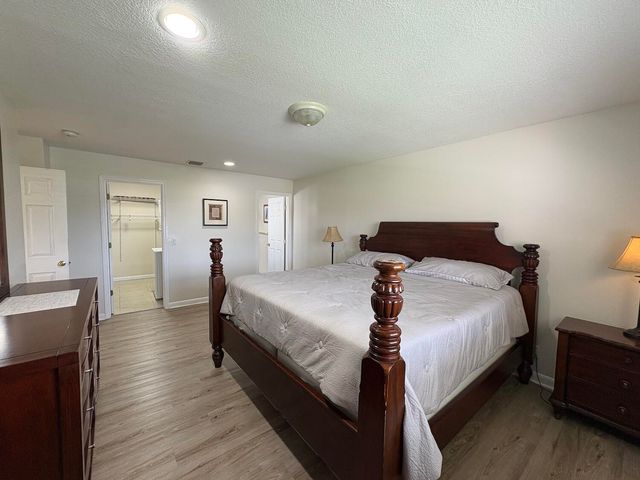 22765 SW 66th Avenue 204, Boca Raton, FL 33428