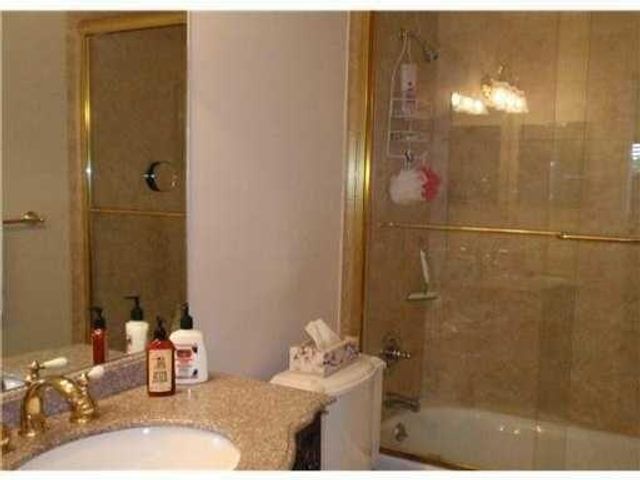 22765 SW 66th Avenue 204, Boca Raton, FL 33428