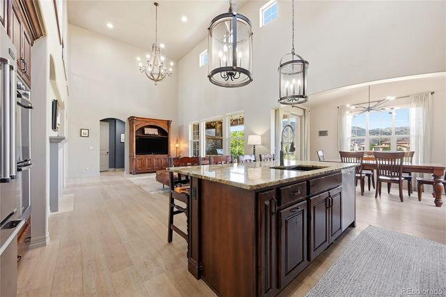 2383 S Lupine Way, Lakewood, CO 80228