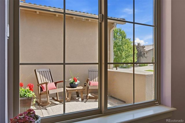 2383 S Lupine Way, Lakewood, CO 80228