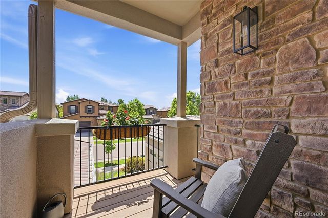 2383 S Lupine Way, Lakewood, CO 80228