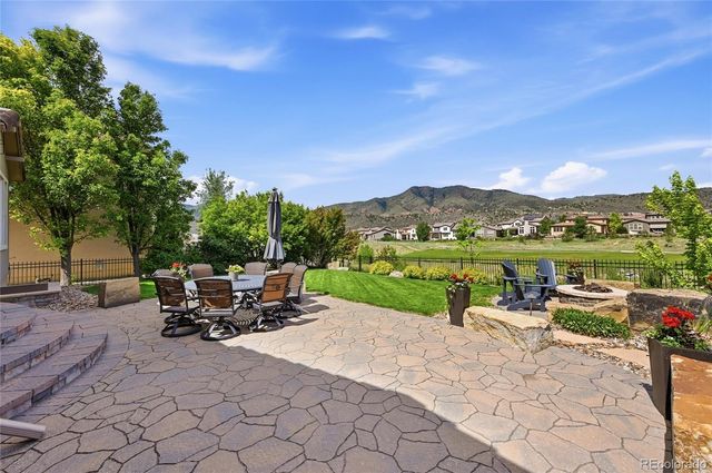 2383 S Lupine Way, Lakewood, CO 80228
