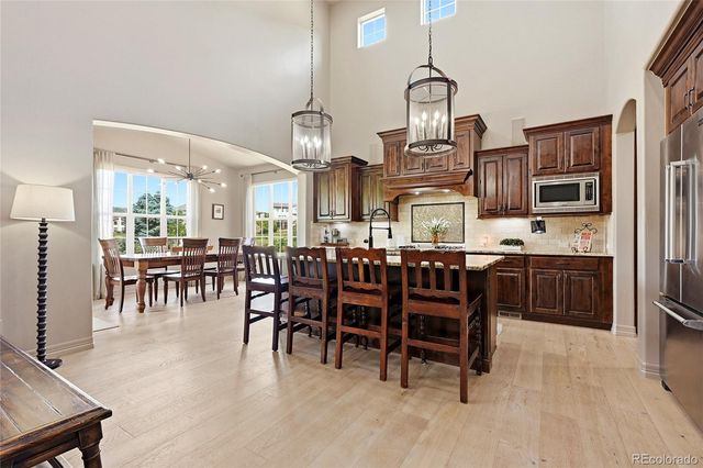 2383 S Lupine Way, Lakewood, CO 80228