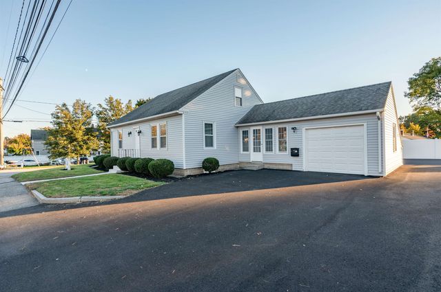 166 Amherst Street, Nashua, NH 03064