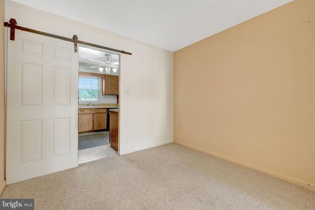 3090 WHITE BIRCH CT, Fairfax, VA 22031