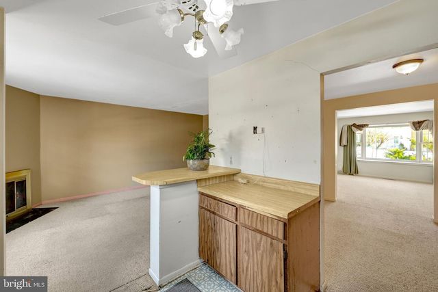 3090 WHITE BIRCH CT, Fairfax, VA 22031