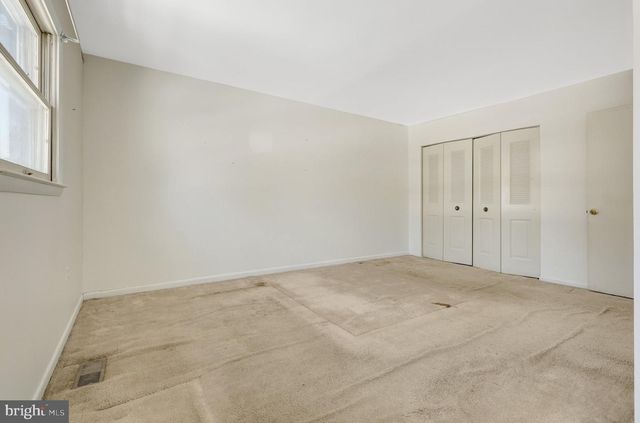 3090 WHITE BIRCH CT, Fairfax, VA 22031