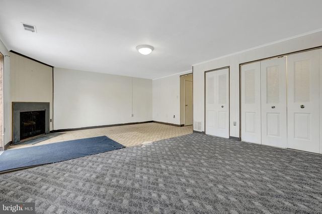 3090 WHITE BIRCH CT, Fairfax, VA 22031